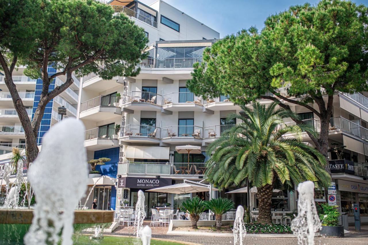 Monaco Suites Hotel Lignano Sabbiadoro Buitenkant foto