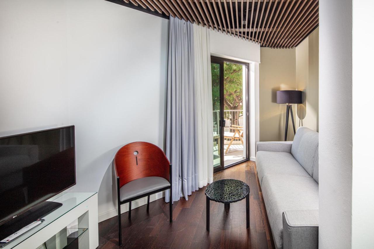 Monaco Suites Hotel Lignano Sabbiadoro Buitenkant foto