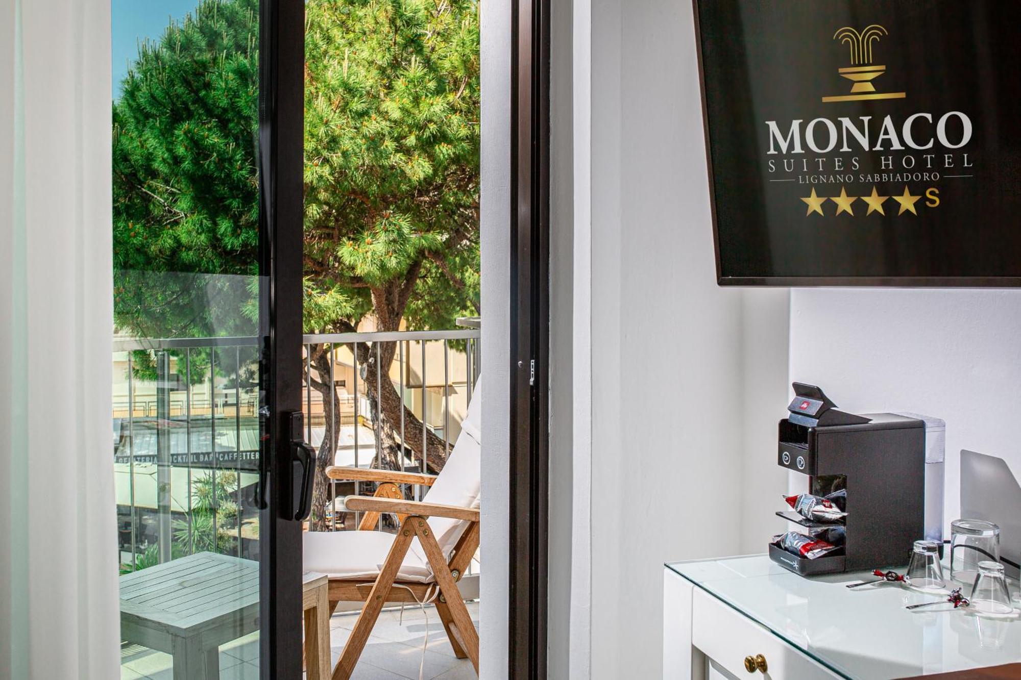 Monaco Suites Hotel Lignano Sabbiadoro Kamer foto